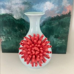 Anthropologie - Curvy Chrysanthemum Vase